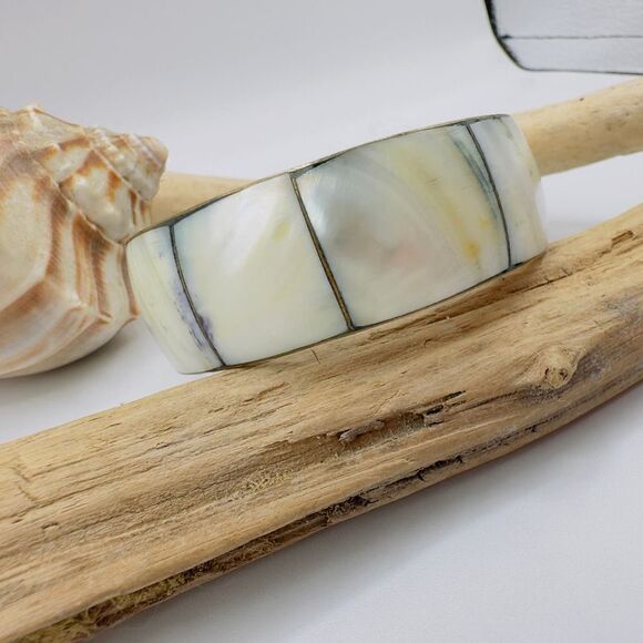 Vintage Mother Of Pearl Brass Jumbo Bangle Bracelet - Picture 3 of 7